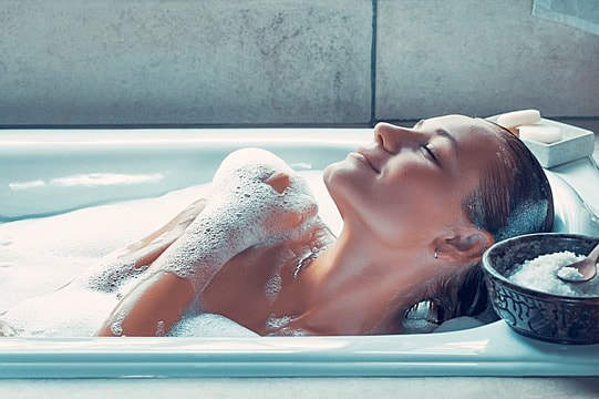 Dream About Someone Bathing You: Spiritual Meaning